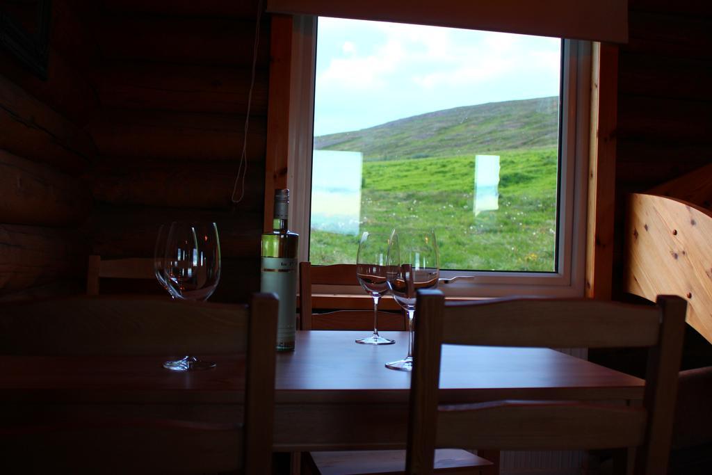 Akureyri Log Cottage Exterior foto